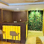 Al Klas Hotel *